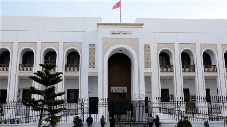 محكمة تونسية ترفض الإفراج عن الموقوفين في قضية "التآمر"